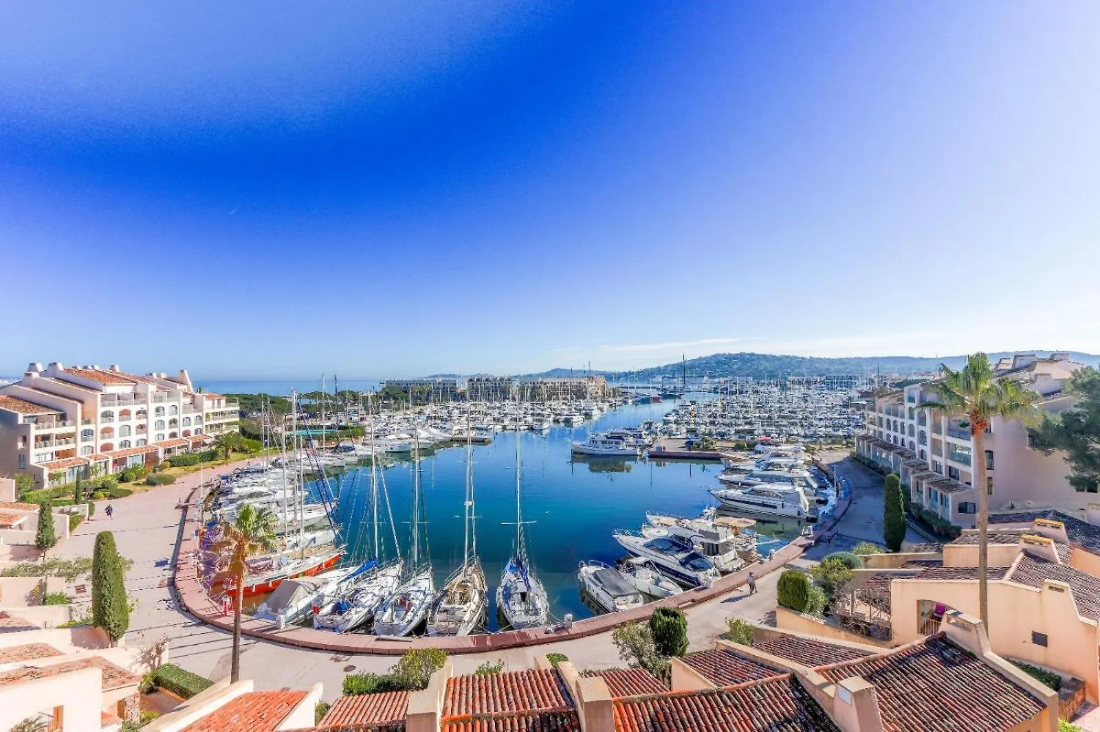 Duplex Sur Le Golfe De Saint Tropez - Panoramic View Apartment Cogolin